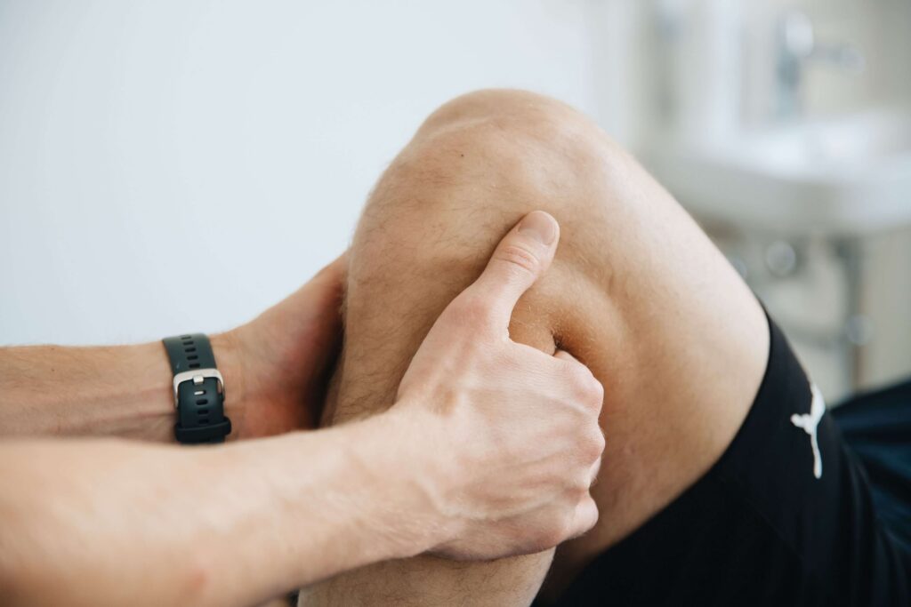 Revalidatie en fysiotherapie voor knie, voet en enkel blessures bij Fysiothrain.